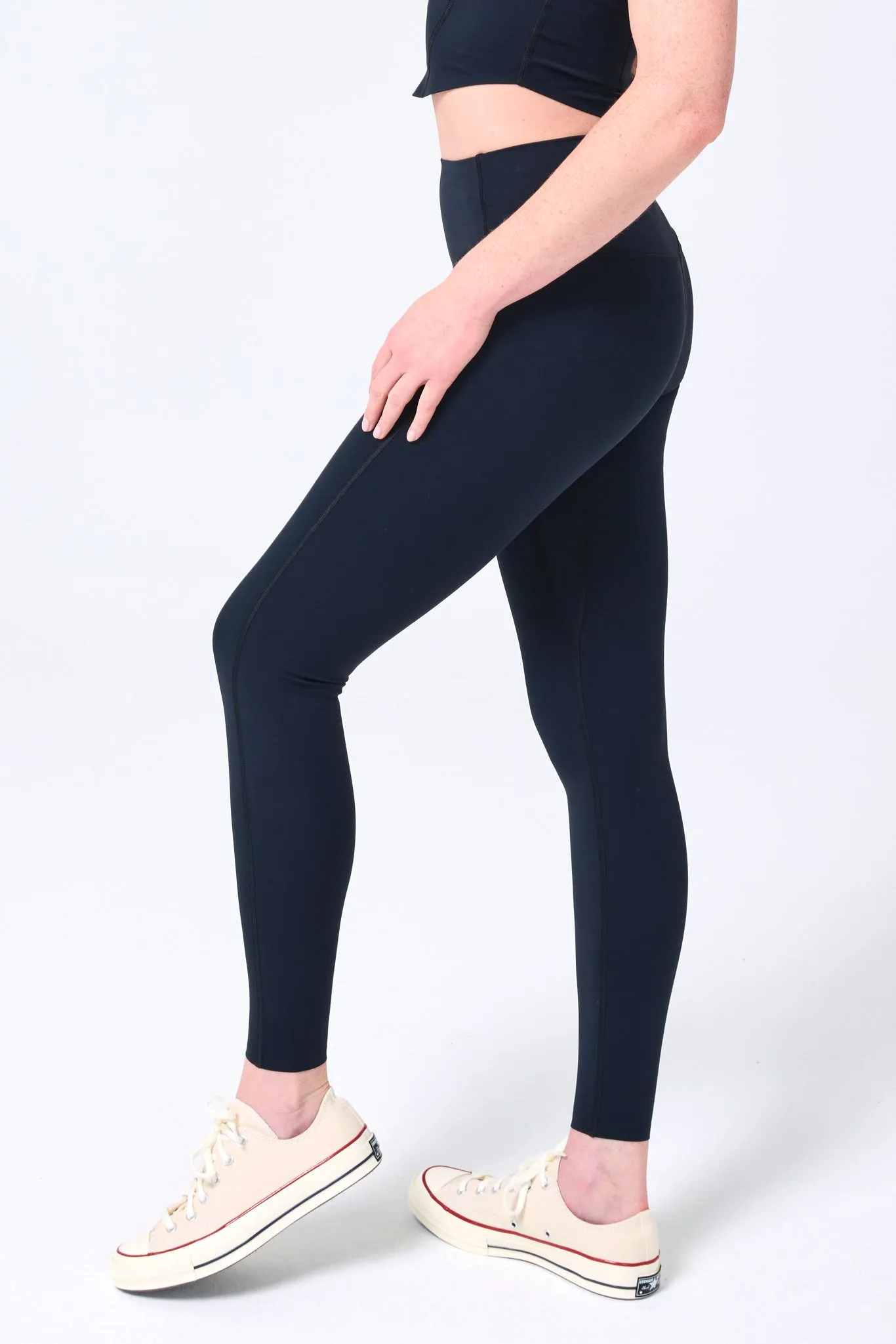 Action Leggings in Jet Black