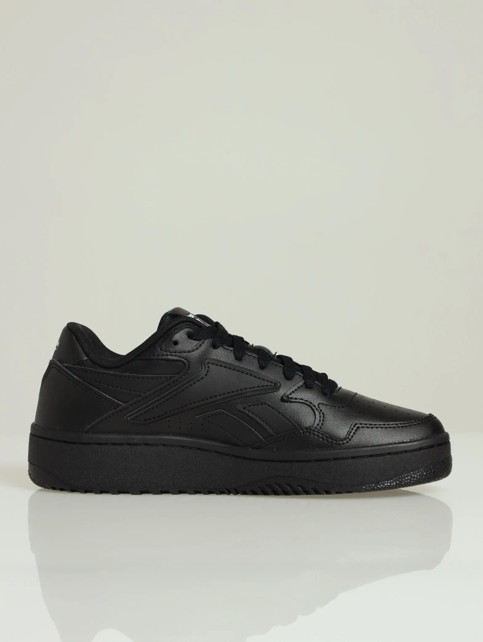 Atr Chill Court Lace Up Sneaker - Black/Black