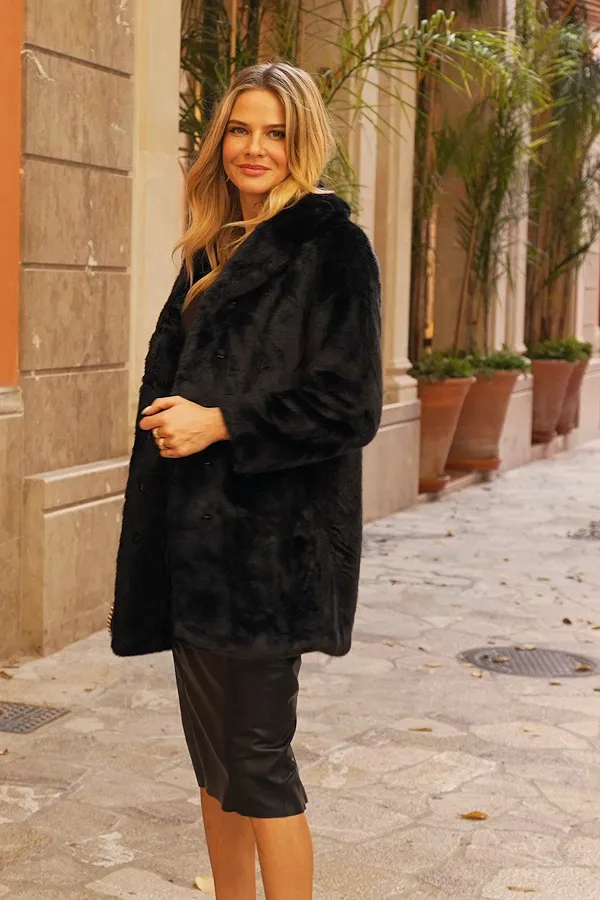 Black Premium Faux Fur Coat with Pockets