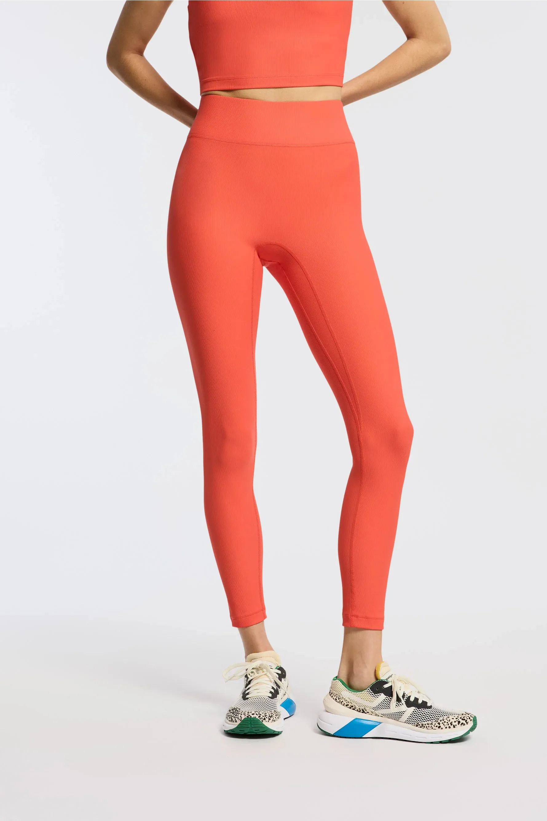 Center Stage Rib Legging