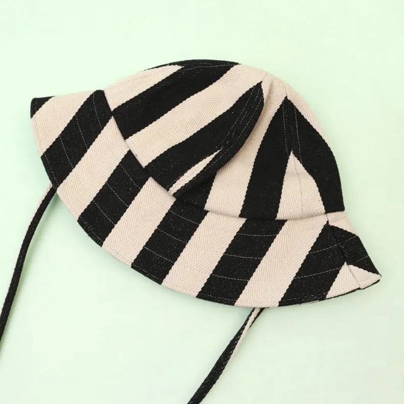 L.F.Markey Lyon Sun Hat (Black Stripe)