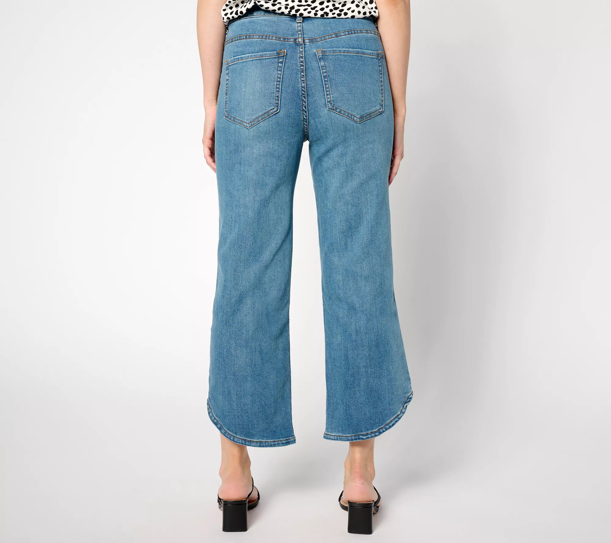 LOGO by Lori Goldstein Regular Relaxed Ankle Jeans with Tulip Hem