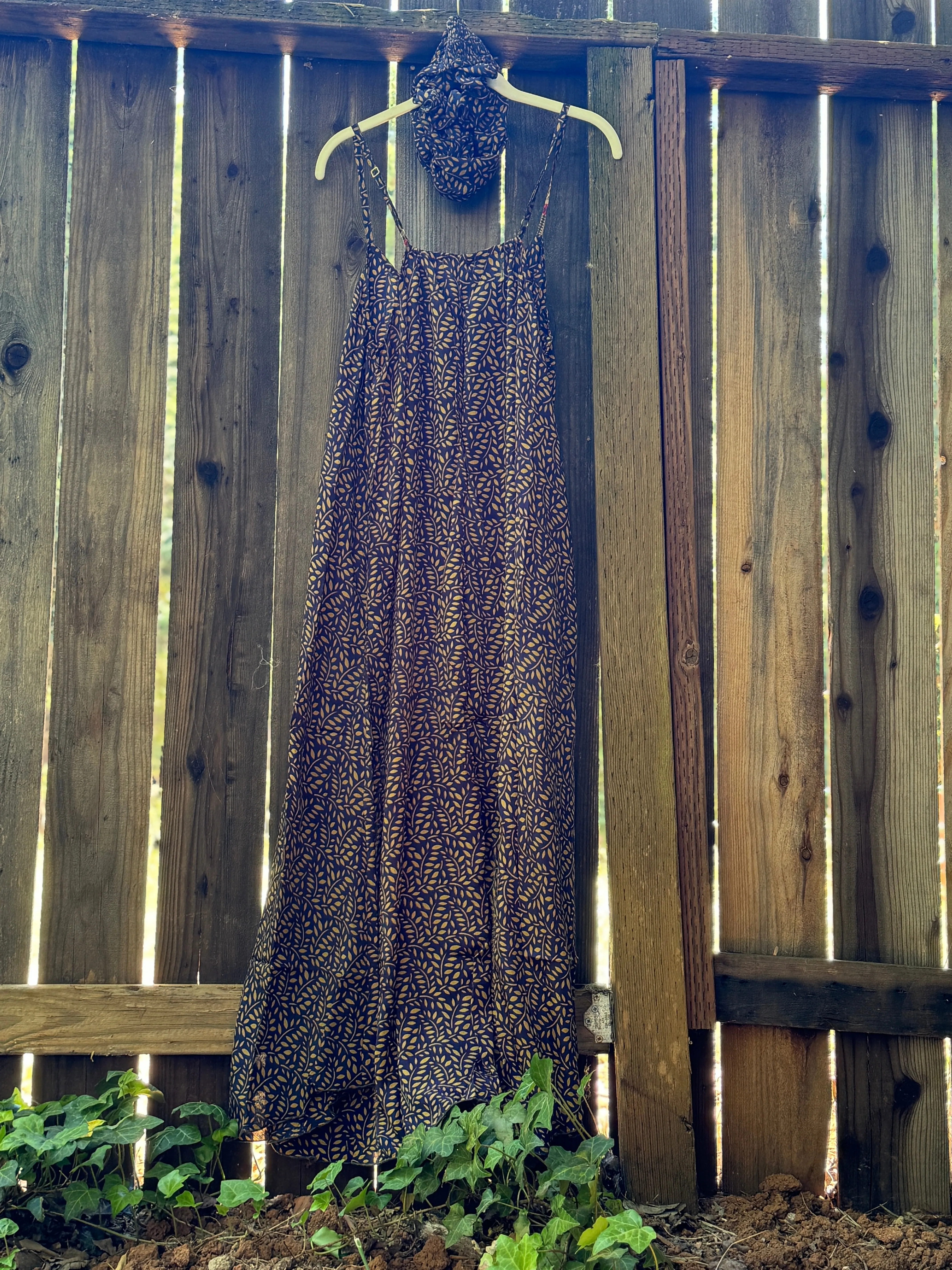 Oracle Dress - XL - Night Meadow